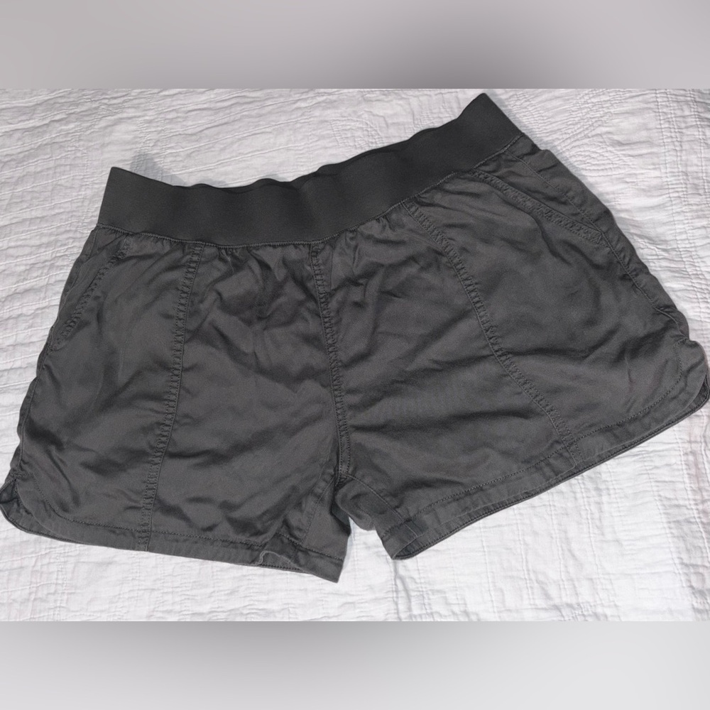 Women's XL Army Green Tencel Shorts